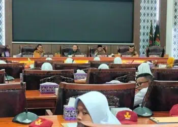 Edukasi Politik Dini, Anak SDN III Pasar Kemis Belajar Peran Wakil Rakyat