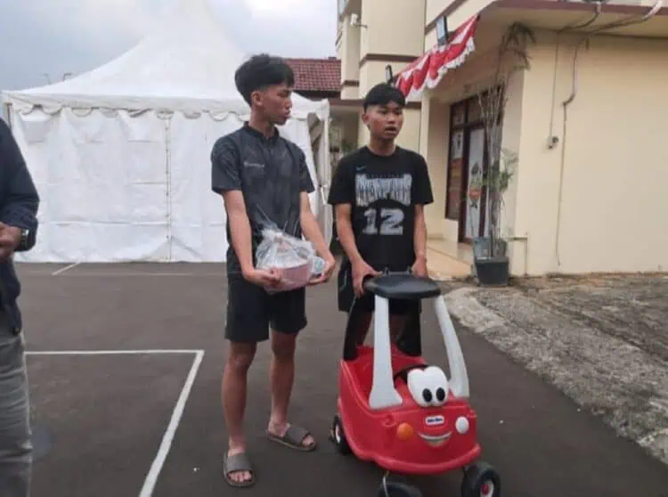 Kembalikan Barang Jarahan, Dua Pria Malah Ditangkap Polisi di Pondok Aren