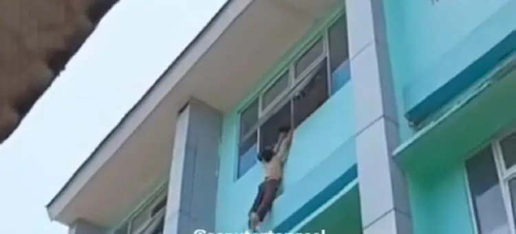Siswa Nyaris Terjun Dari Lantai 3 SDN di Tangsel Gegara Dibully