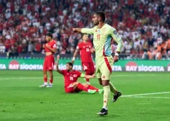 Spanyol Bantai Turki di Kandang Sendiri