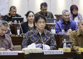 Bantuan Sosial Beras Akan Ditambah Minyak Goreng