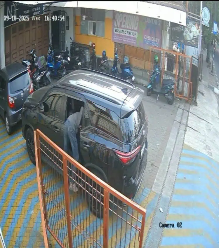 Pencurian dengan Modus Pecah Kaca Mobil Terjadi di Cipondoh, Pelaku 2 Orang