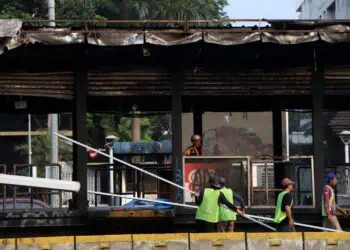 22 Halte Transjakarta Rusak Akibat Kerusuhan, 6 Diantaranya Dibakar dan Dijarah