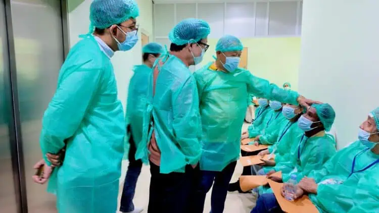 HUT ke-50 Tahun, Summarecon Pulihkan Penglihatan Ratusan Warga Melalui Operasi Katarak Gratis