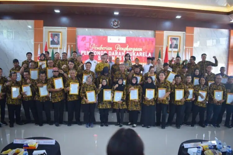 82 Pendonor Darah Asal Kota Tangerang Terima Penghargaan dari PMI Banten