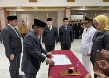 Wali Kota Tangerang Lantik Ratusan Pejabat, Tekankan Pentingnya Pelayanan dan Kolaborasi