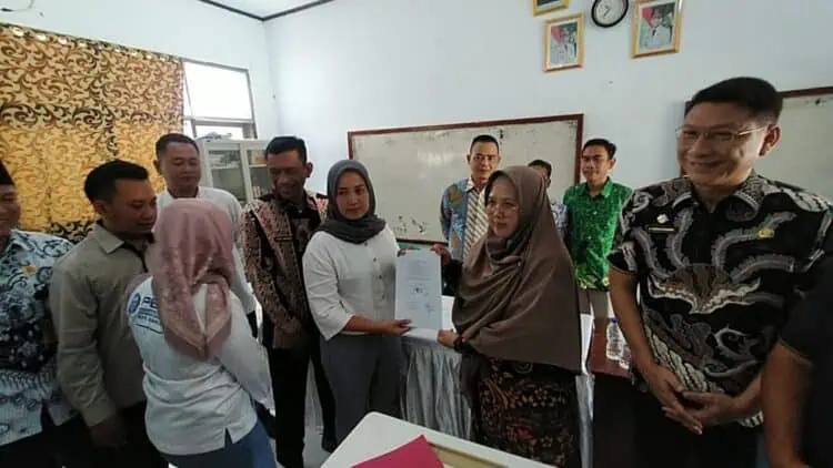 Orang Tua ILP Cabut Laporan, Dini Kembali Jabat Kepala SMAN 1 Cimarga