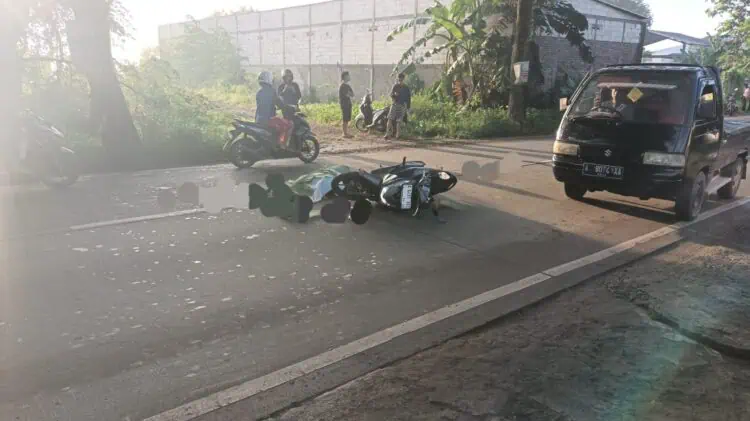 Tragis!, Pengendara Diduga Ojol di Tangerang Tewas Terlindas Truk di Jalan Kutruk