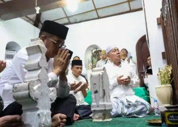 Rangkaian HUT Ke-25 Provinsi Banten, Gubernur Andra Soni Ziarah ke Makam Sultan Maulana Hasanuddin