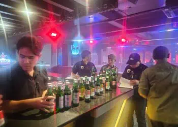 Satpol PP Tangsel Sita 300 Botol Miras Ilegal dari Tiga Lokasi