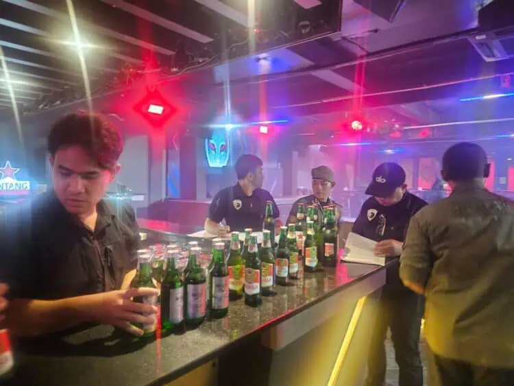 Satpol PP Tangsel Sita 300 Botol Miras Ilegal dari Tiga Lokasi