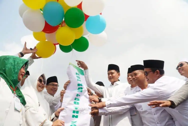 Kick Off HSN 2025, Bupati Dewi Ajak Para Santri Berkontribusi Nyata dalam Pembangunan