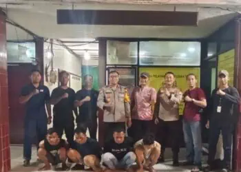 Polisi menangka[p para pelaku pencurian dengan modus ganjal ATM.. (ISTIMEWA)