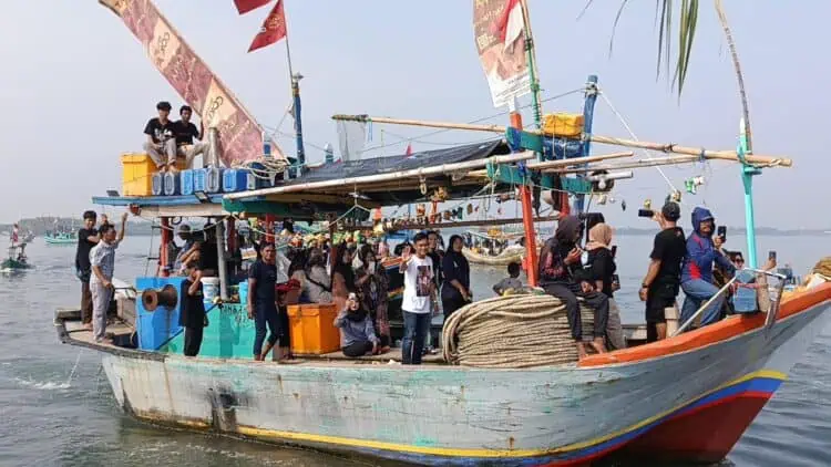 Warga Pesisir Pakuhaji Kabupaten Tangerang Gelar Pesta Laut