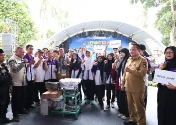 Rayakan HUT ke-80 Kecamatan Rajeg, Penyandang Disabilitas Diberi Bantuan Usaha Produktif