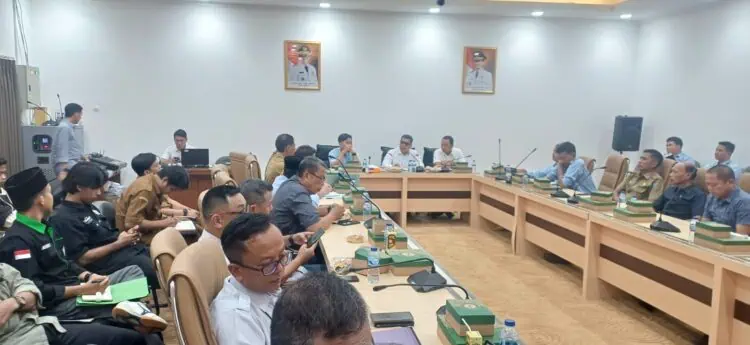 Pelebaran Jalan Bojonegara Harus Segera Direalisasikan, Operasional Kendaraan Tambang Merugikan