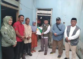 Baznas Pandeglang Salurkan Bantuan Kebencanaan untuk Warga Karang Tanjung