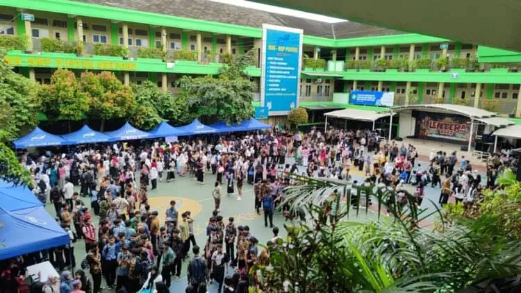 Peringati Bulan Bahasa, SMK Pustek Serpong Adakan Lentera 2025