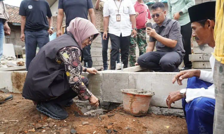 Rumah Korban Kebakaran di Kuranten Pandeglang Mulai Dibangun
