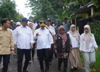 Gubernur Banten dan Bupati Dewi Tinjau Pembangunan Jalan Bang Andra di Pandeglang