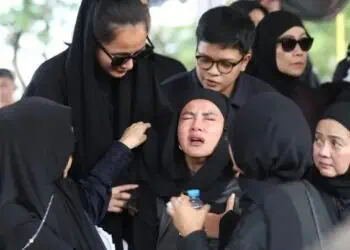 Ibunda Meninggal Dunia, Olla Ramlan Sangat Amat Kehilangan