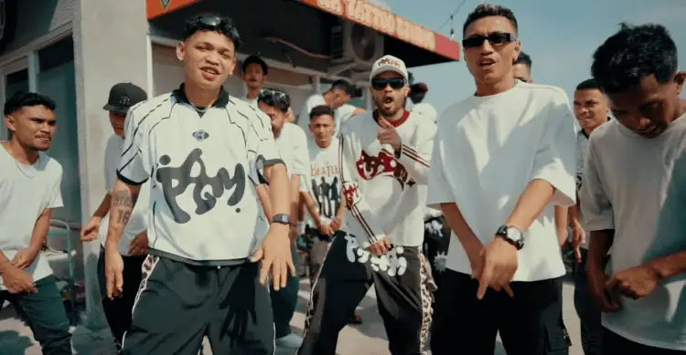 Lirik Lagu Orang Baru Lebe Gacor – Ecko Show, Juan Reza, Chesylino