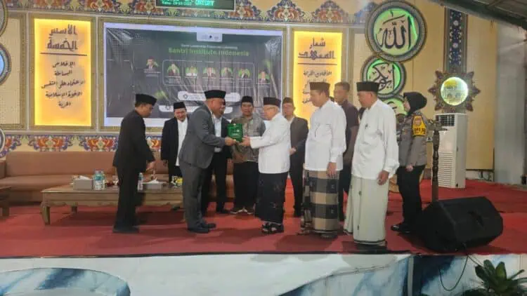 Resmikan Santri Institute Indonesia, Ma’ruf Amin Dorong Kolaborasi dan Kemandirian Santri