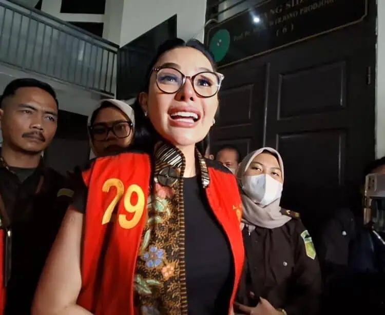Nikita Mirzani Dituntut 11 Tahun Penjara dan Denda Rp 2 M Atas Kasus Pemerasan dan TPPU