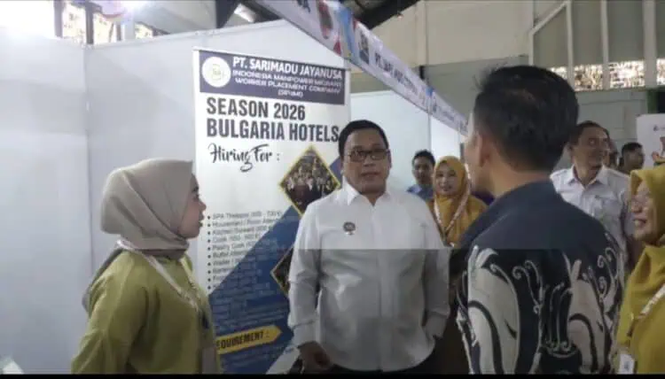 Ribuan Pencaker Datangi Bursa Lowongan Kerja Disnaker Lebak