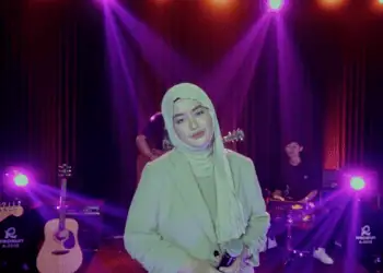 Lirik Lagu Patgulipat - Woro Widowati