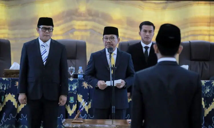 Lantik Dirut Perumda Pasar, Wali kota Tangerang Minta Inovasi Berbasis Teknologi