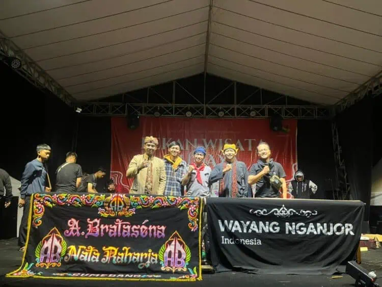 Wayang Nganjor Indonesia Sukses Gelar Diplomasi Budaya Lewat Lakon Babad Banten di Sumedang