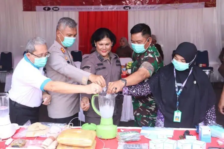 Kejari Kabupaten Tangerang Musnahkan Ganja, Sabu, dan Senpi