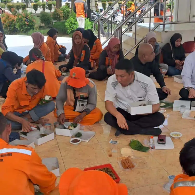 Makan Bersama Pasukan Orange, Sekda Banten: Bentuk Apresiasi dan Kebersamaan