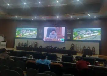 Suasana Rapat Paripurna DPRD Provinsi Banten, Rabu (19/11/2025). (LUTHFI/SATELIT NEWS)