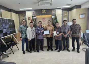 Pemkab Serang Serahkan Sertifikat BGH RS Adyaksa ke Kejagung. (ISTIMEWA)