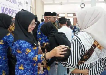 Bupati Dewi: Seluruh ASN Harus Bekerja Sepenuh Hati