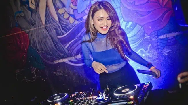 Lepas Hijab dan Kembali Menjadi DJ, Nathalie Holscher Beri Penjelasan