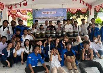 Mahasiswa Beri Edukasi Masyarakat Ihwal Ecoenzyme