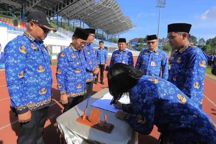 Wali kota Tangerang Lantik 5.591 PPPK Paruh Waktu