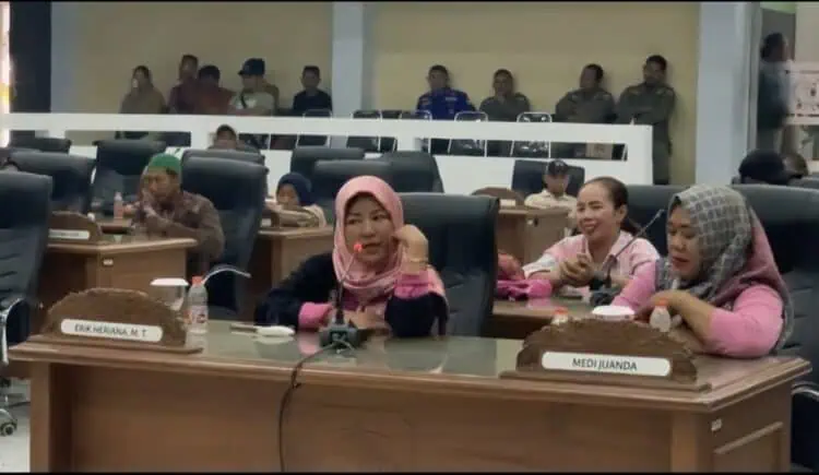Kondisi Pasar Semi Lebak Dinilai Belum Layak oleh PKL