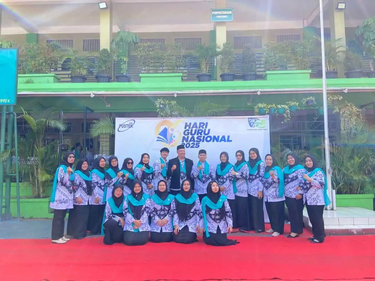 Peringatan Hari Guru Nasional 2025 di SMK Pustek Serpong