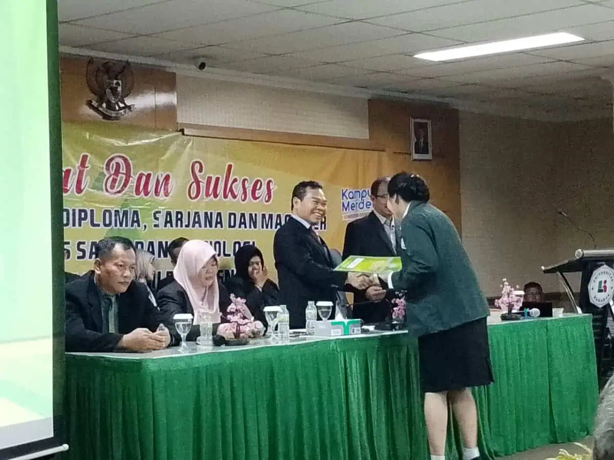 Universitas Raharja Tekankan Disiplin dan Kerja Keras dalam Mencetak Lulusan Unggul Universitas Raharja Tekankan Disiplin dan Kerja Keras dalam Mencetak Lulusan Unggul