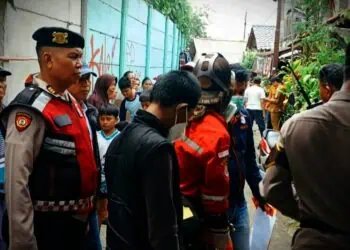 Pria Paruh Baya Ditemukan Tewas Gantung Diri di Ciputat