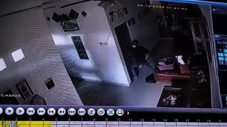 Terekam CCTV, Rumah Warga Cipondoh Dimasuki Pencuri Saat Ditinggal Ibadah Natal