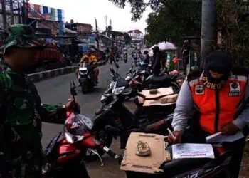 Operasi Parkir Liar di Tangsel, 57 Kendaraan Disanksi Ringan