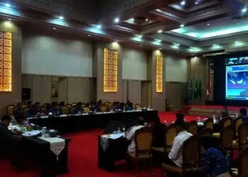 Mendagri Tito Karnavian, pimpin Rakor virtual tentang Mitigasi Kebencanaan, yang harus dilakukan seluruh Pemda. (ISTIMEWA)