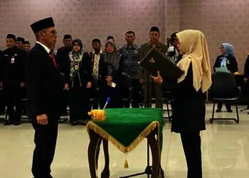 Lantik Sekda Definitif, Bupati Dewi: Harus Mampu Memperkuat Koordinasi Lintas OPD