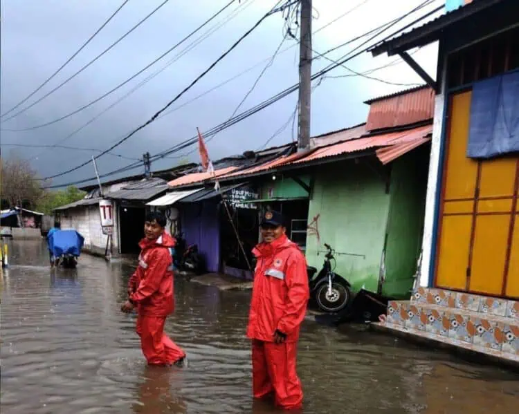 Banjir Rob Menerjang Dadap, 540 Kepala Keluarga Terdampak