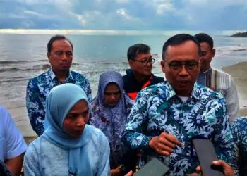 Bupati Serang Ratu Zakiyah, menyampaikan keterangan terkait kondisi Anyer - Cinangka jelang libur Nataru. (ISTIMEWA)